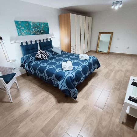 דירות נאפולי A Casa E Cardetella מראה חיצוני תמונה