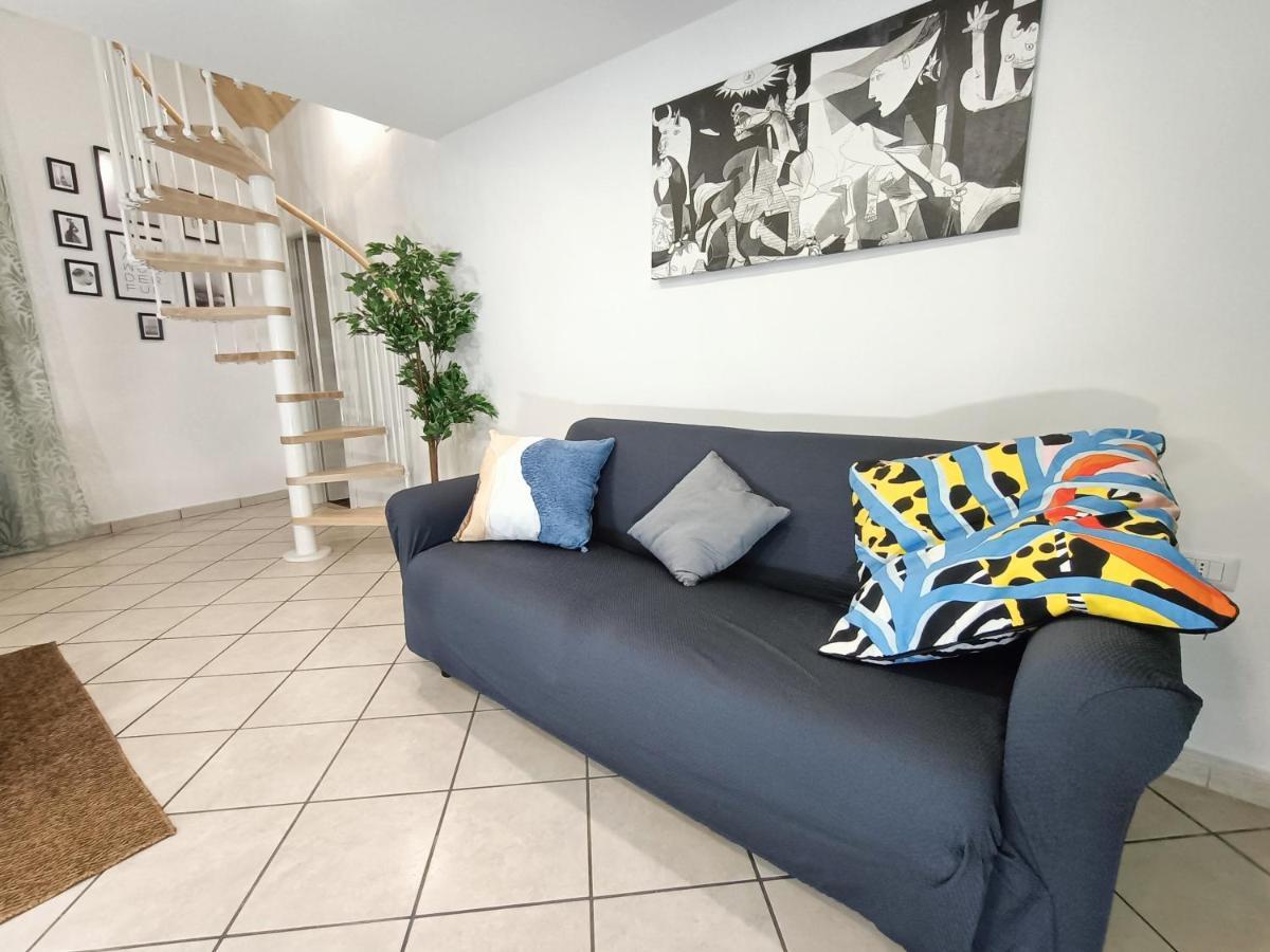 דירות נאפולי A Casa E Cardetella מראה חיצוני תמונה